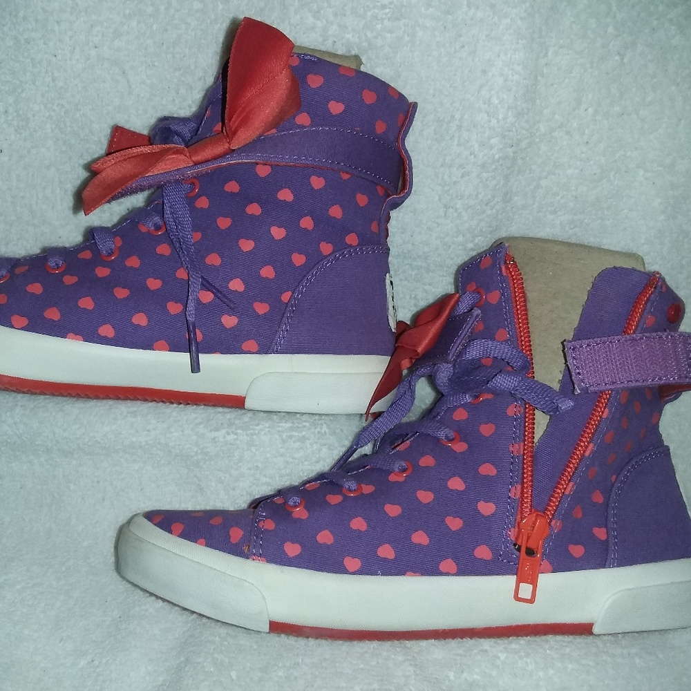 Ugg Baby Hearts Zippered Lace Up Sneaker JoJo Siwa Style